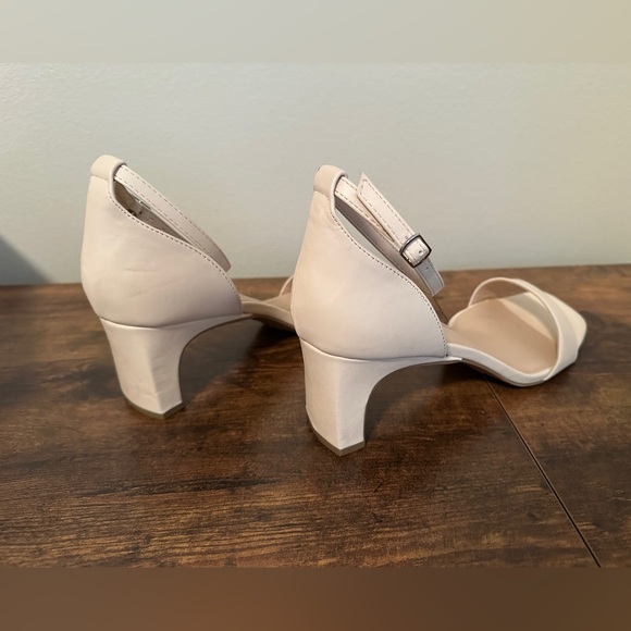 DREAM PAIRS Women's Chunk Low Heel Pump Sandals - Picture 3 of 11